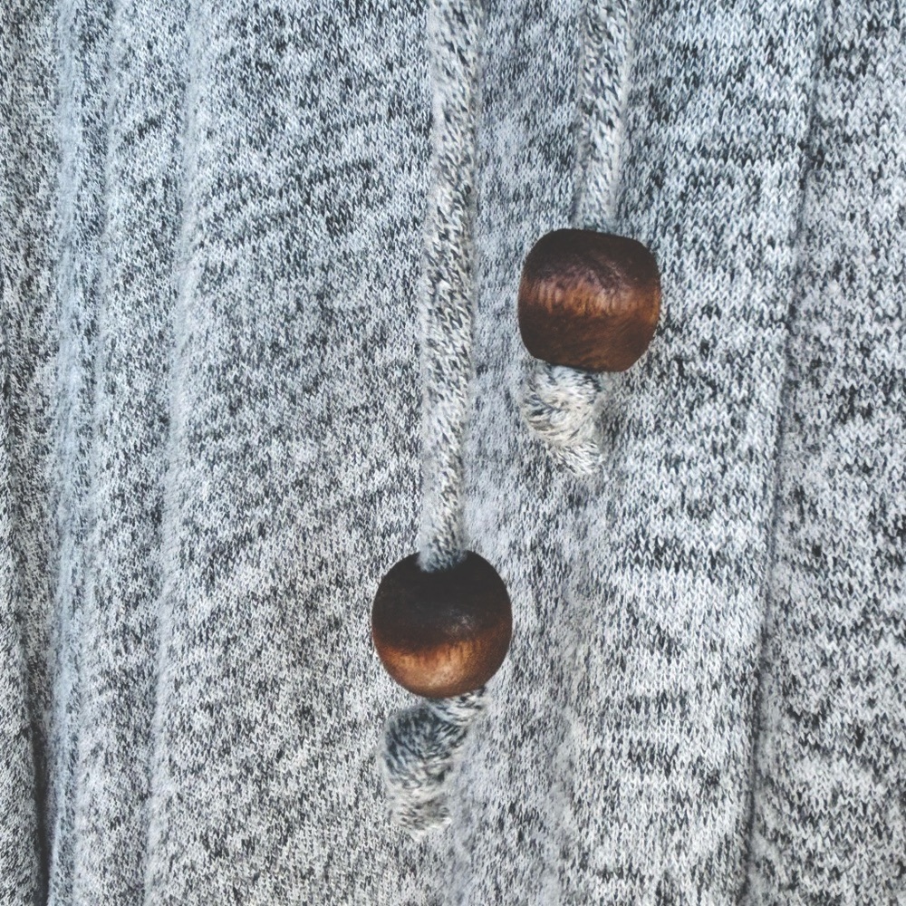 Luxurious Cowl-neck Dress - Picture 3 of 6